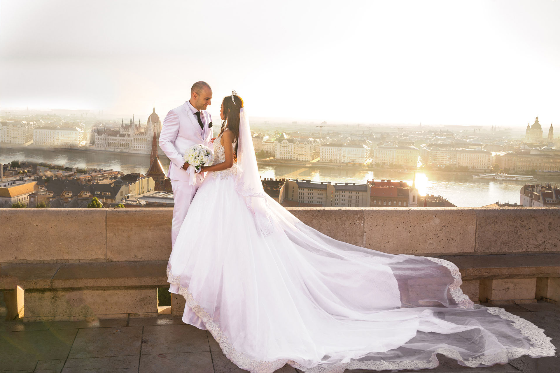 2024 Magisch aanzoek Fotograaf & Pre-Wedding Boedapest BA prewedding retouch Instawalk Your memories captured by a local Photographer / Videographer in Budapest.